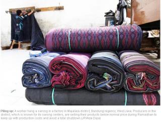 Sarong makers struggling with low Ramadhan demand